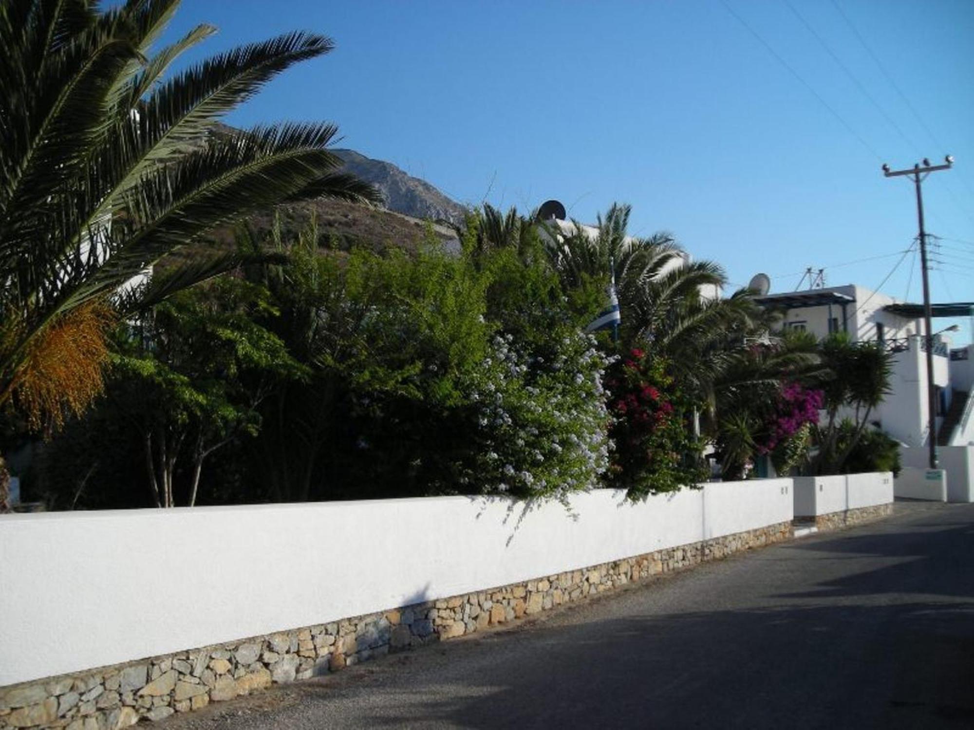 Gryspo'S Hotel Aegiali Exterior foto