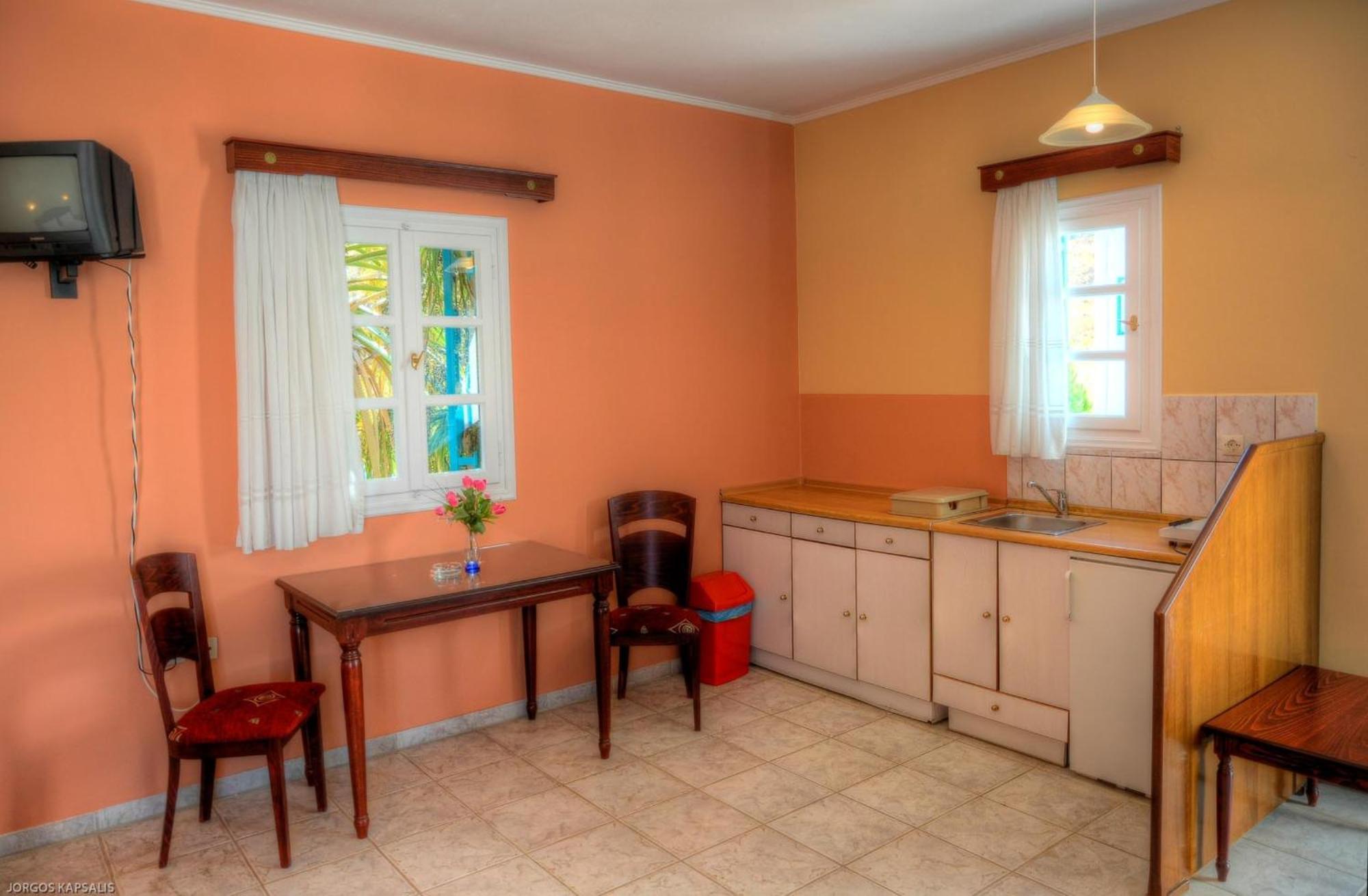 Gryspo'S Hotel Aegiali Zimmer foto