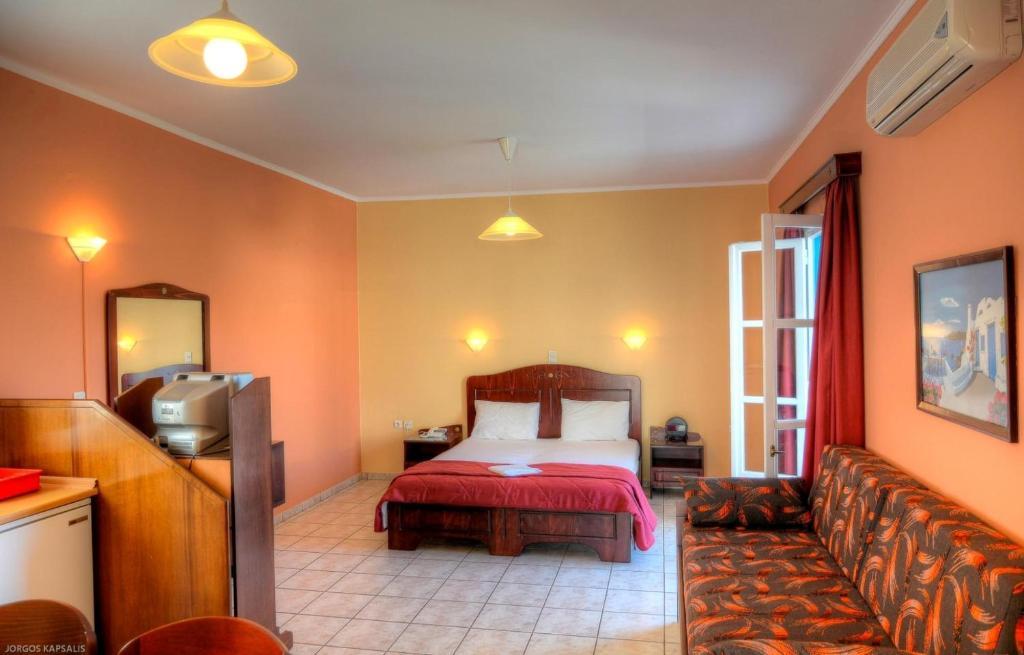 Gryspo'S Hotel Aegiali Zimmer foto